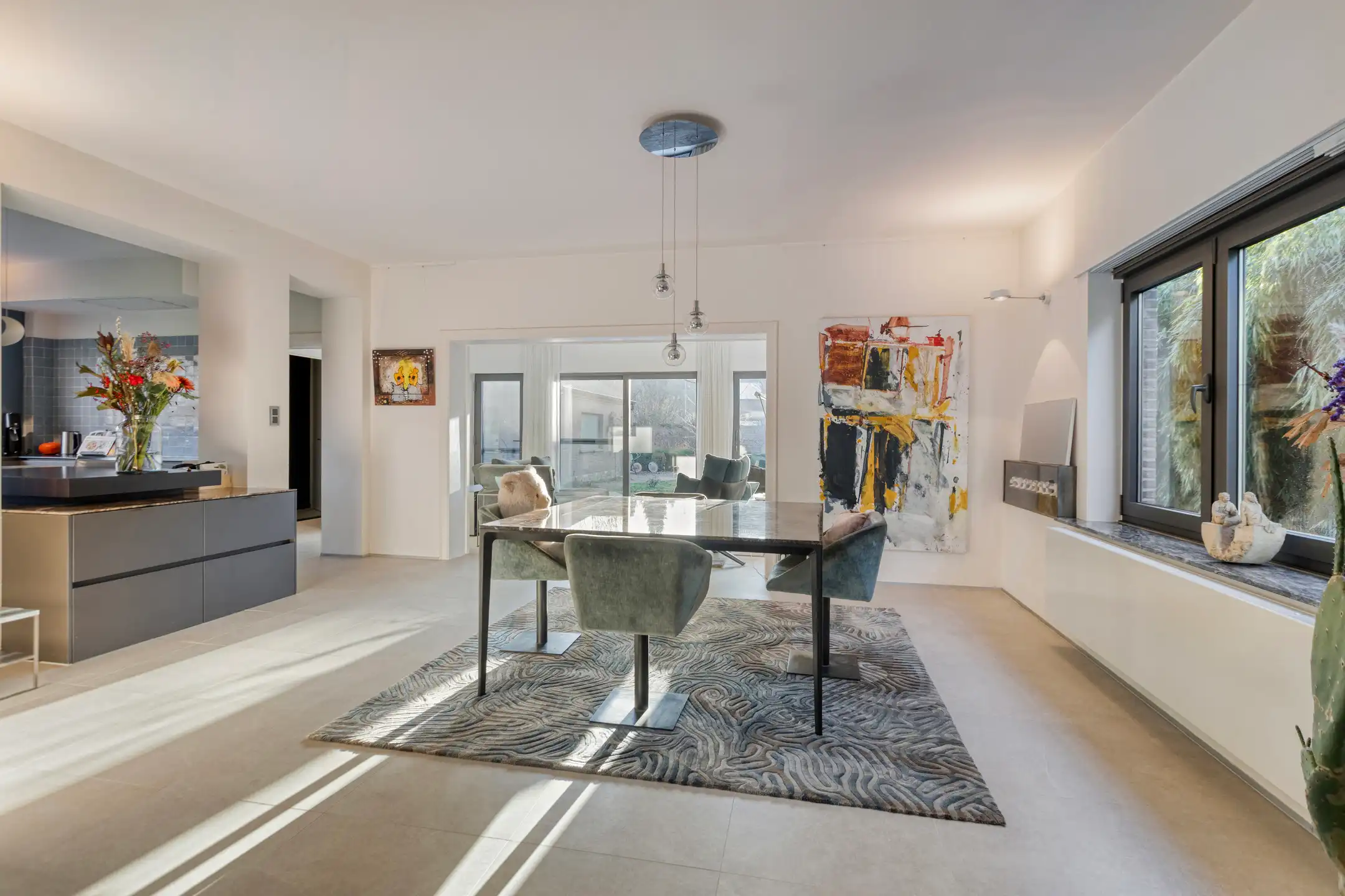 Hoogwaardig afgewerkte woning in hartje Wezemaal foto 5