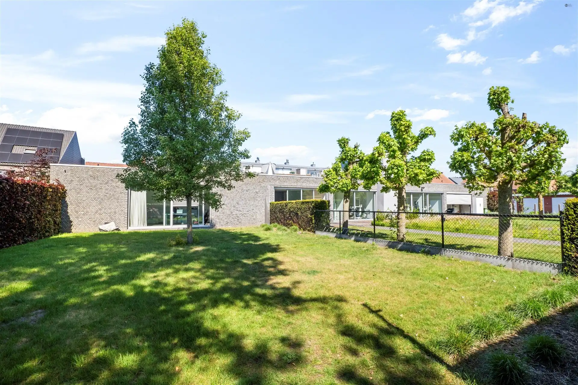 Ivesteringsvastged Praktijk + appartementsgebouw foto 8