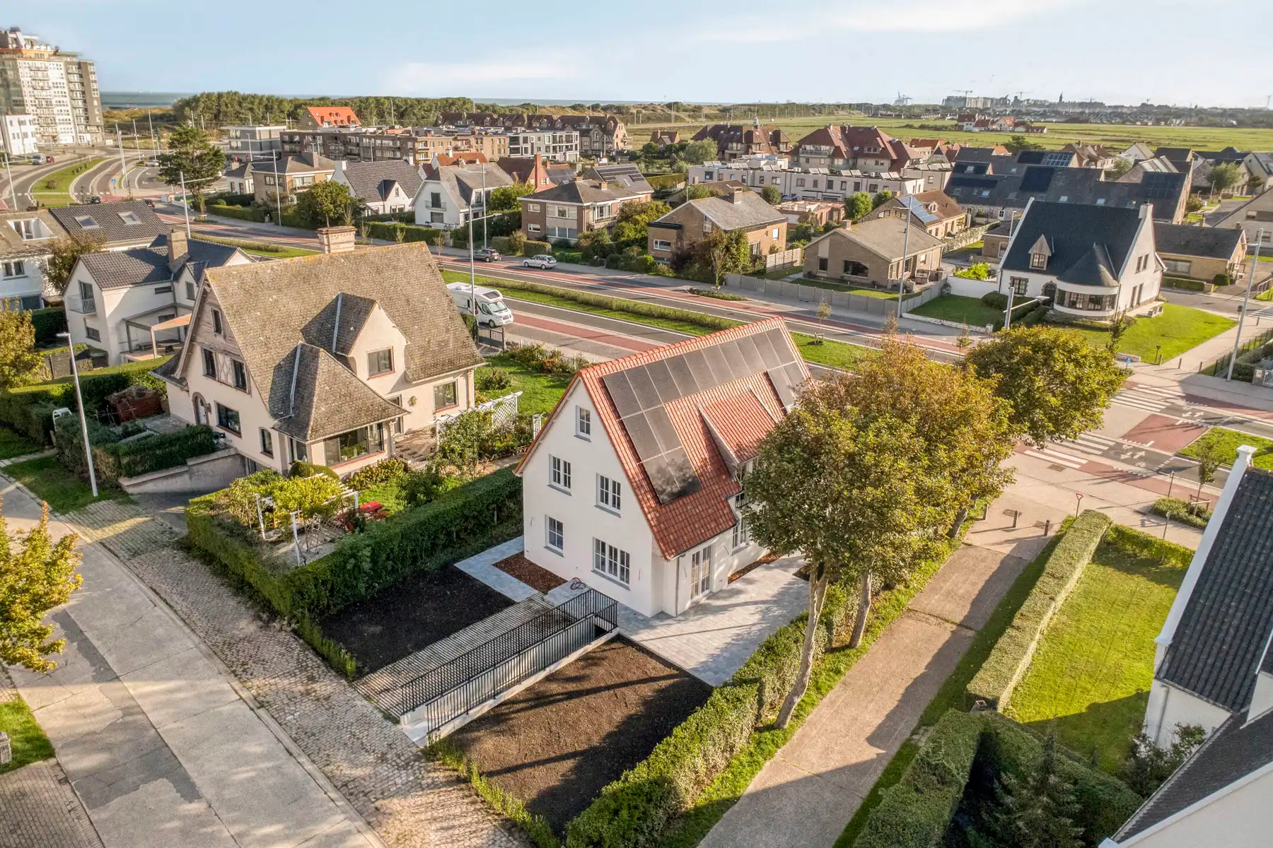 Volledig gerenoveerde villa met EPC A in Wenduine foto {{pictureIndex}}