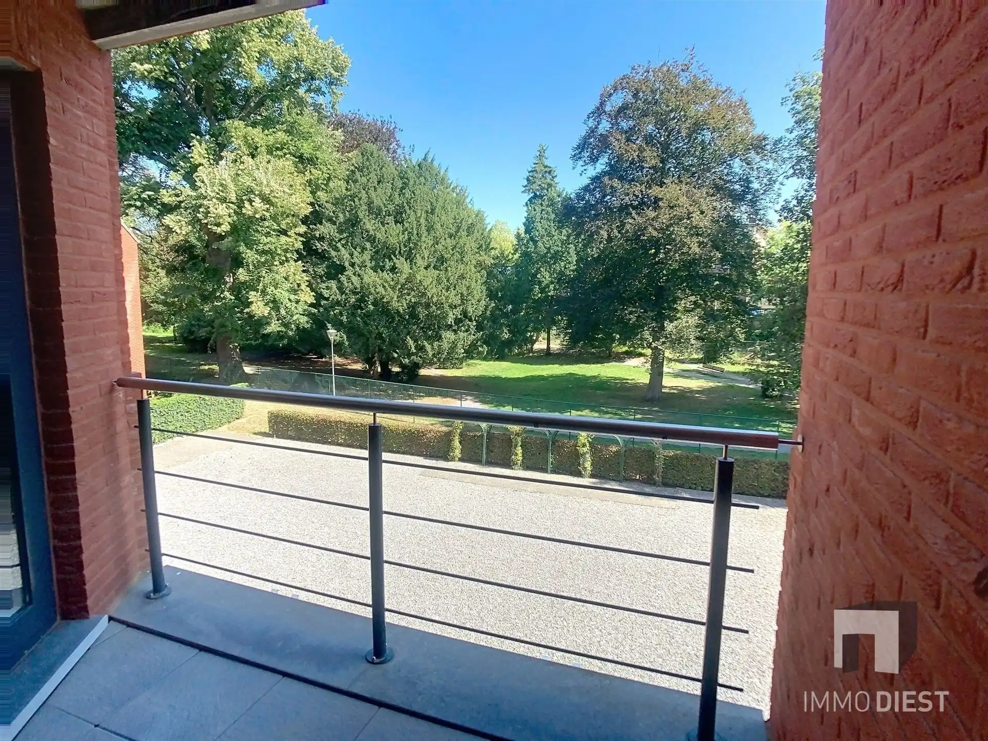 Spatieus appartement op een topligging foto 14