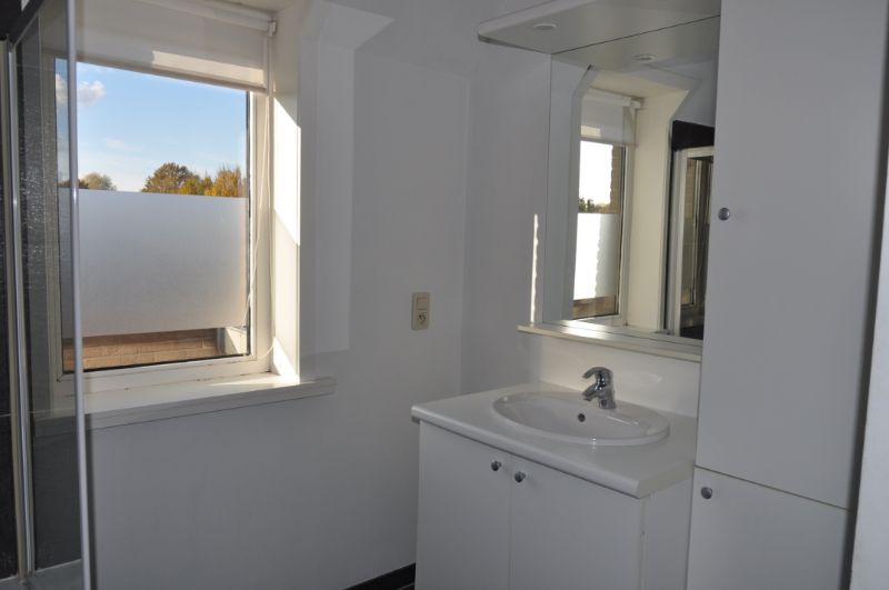 Zonnig duplexappartement met terras voor- en achteraan. foto 6
