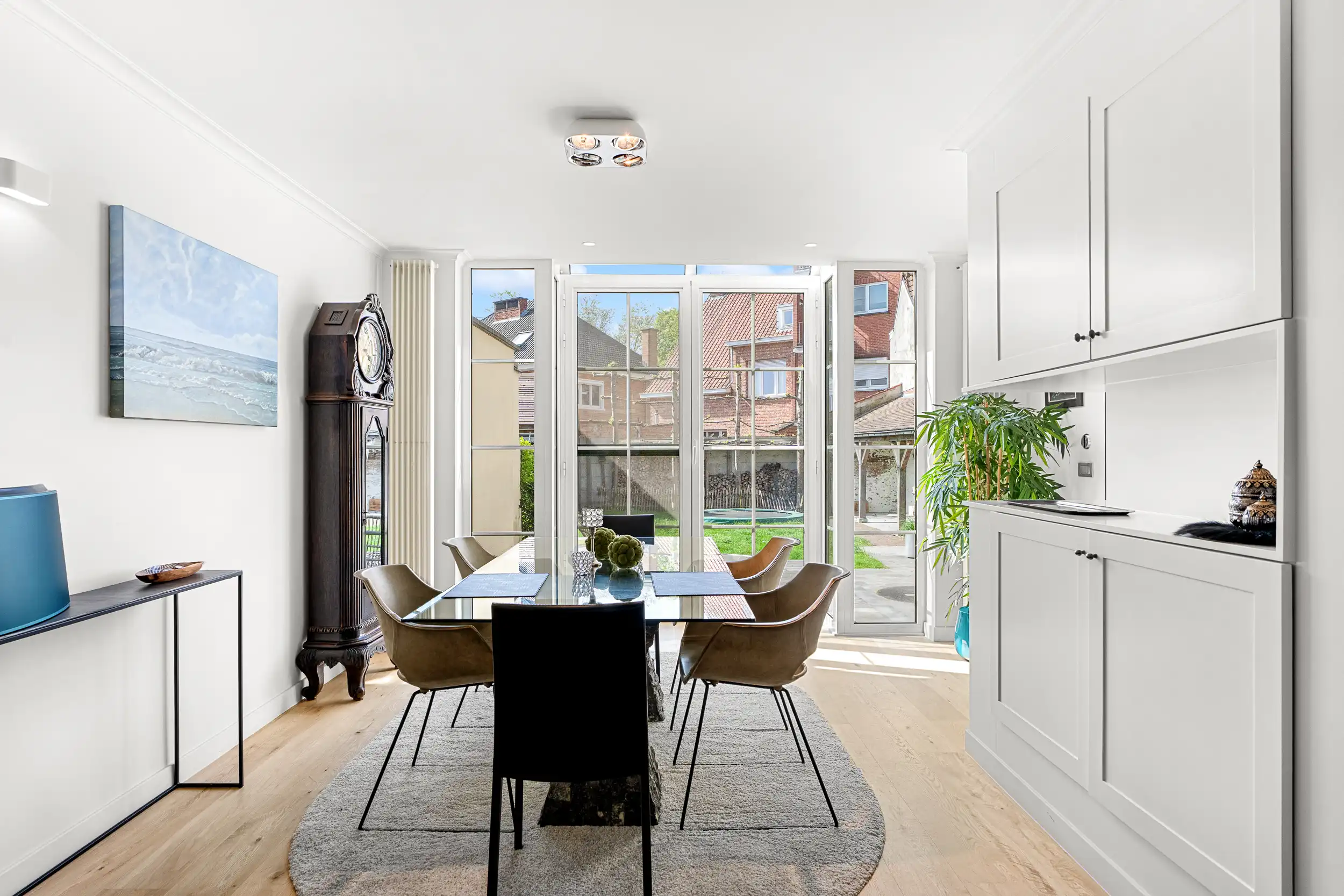 Karaktervolle burgerhuis op enkele passen van Zimmerplein foto 9