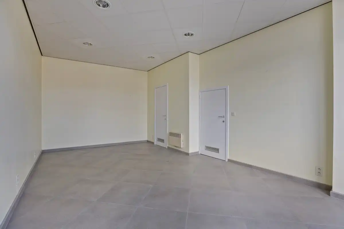 Kantoorruimte te koop in Koksijde! foto 3