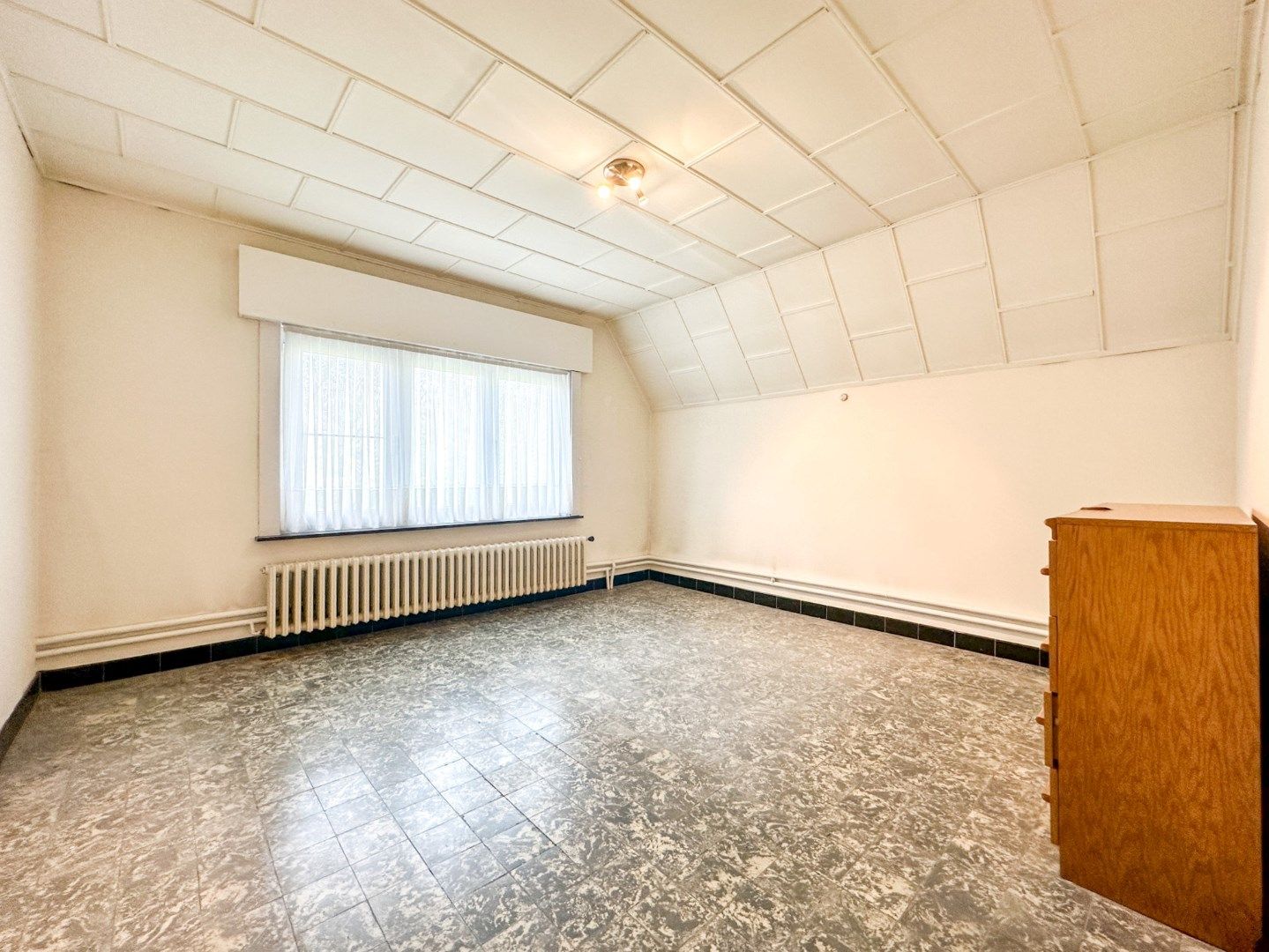 Ruime woning met tuin (perceel 524 m²), 3 slaapkamers, garage en bijgebouw/stalling, Torhout. foto 17