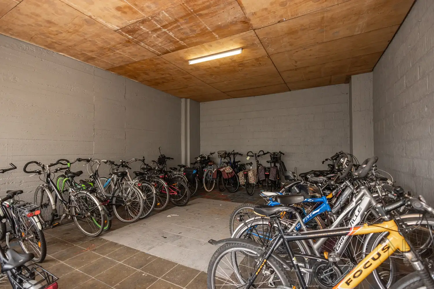 Drie slaapkamer appartement in het centrum van Genk foto 34