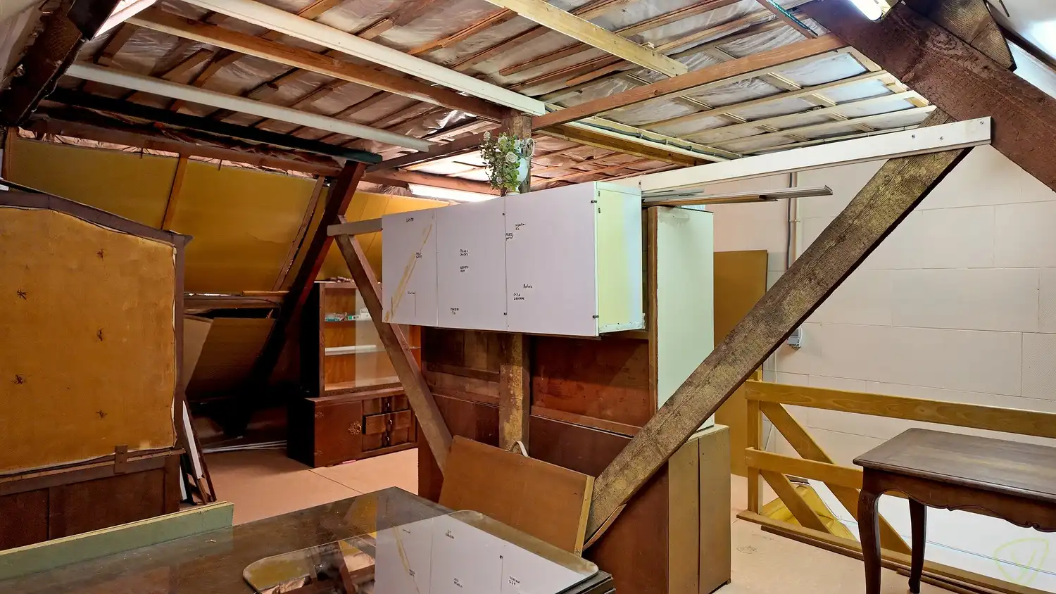 Verrassend ruime woning met 4 slaapkamers en garage foto 19