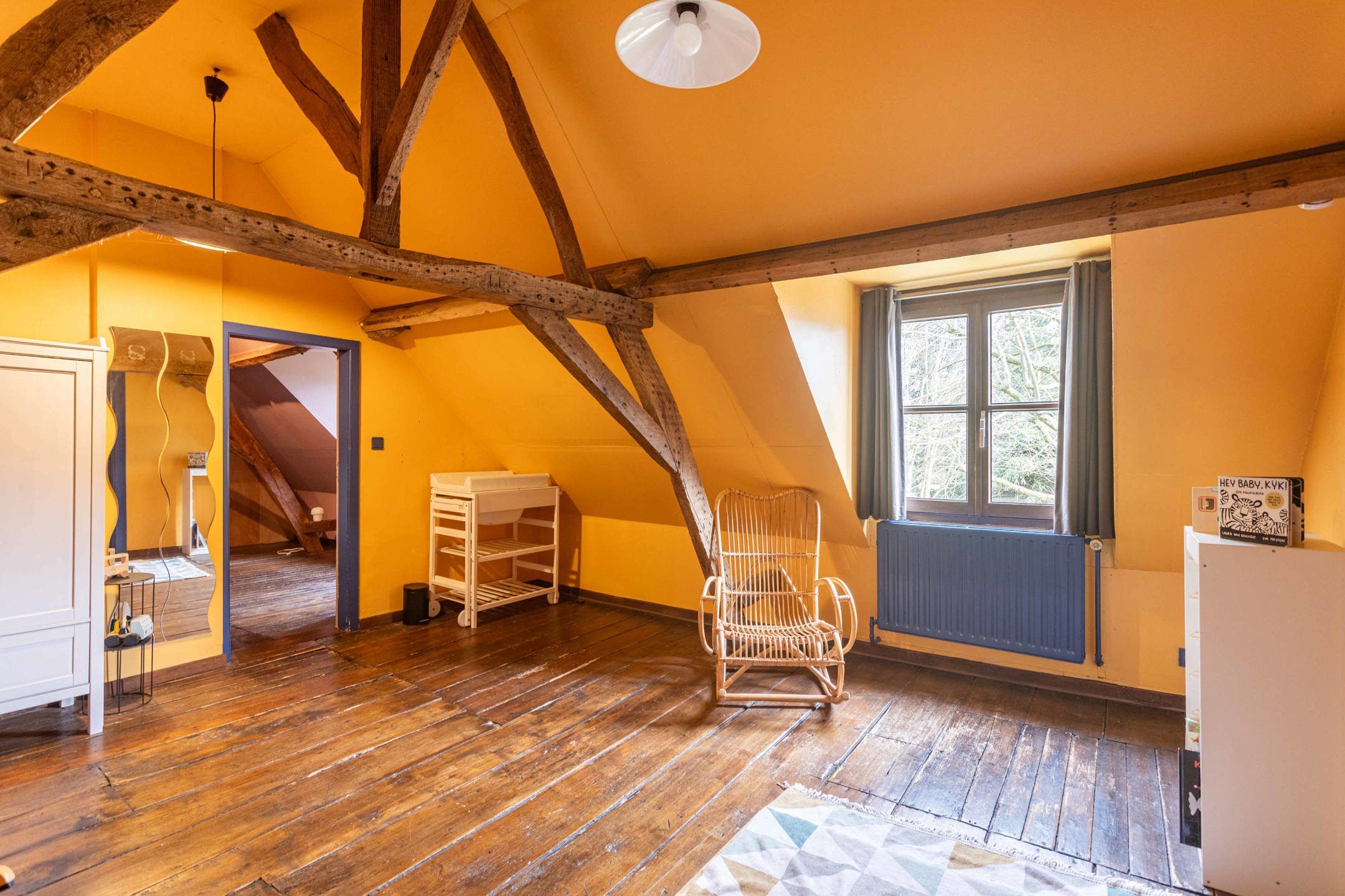 Charmante deels te renoveren alleenstaande woning  foto 27