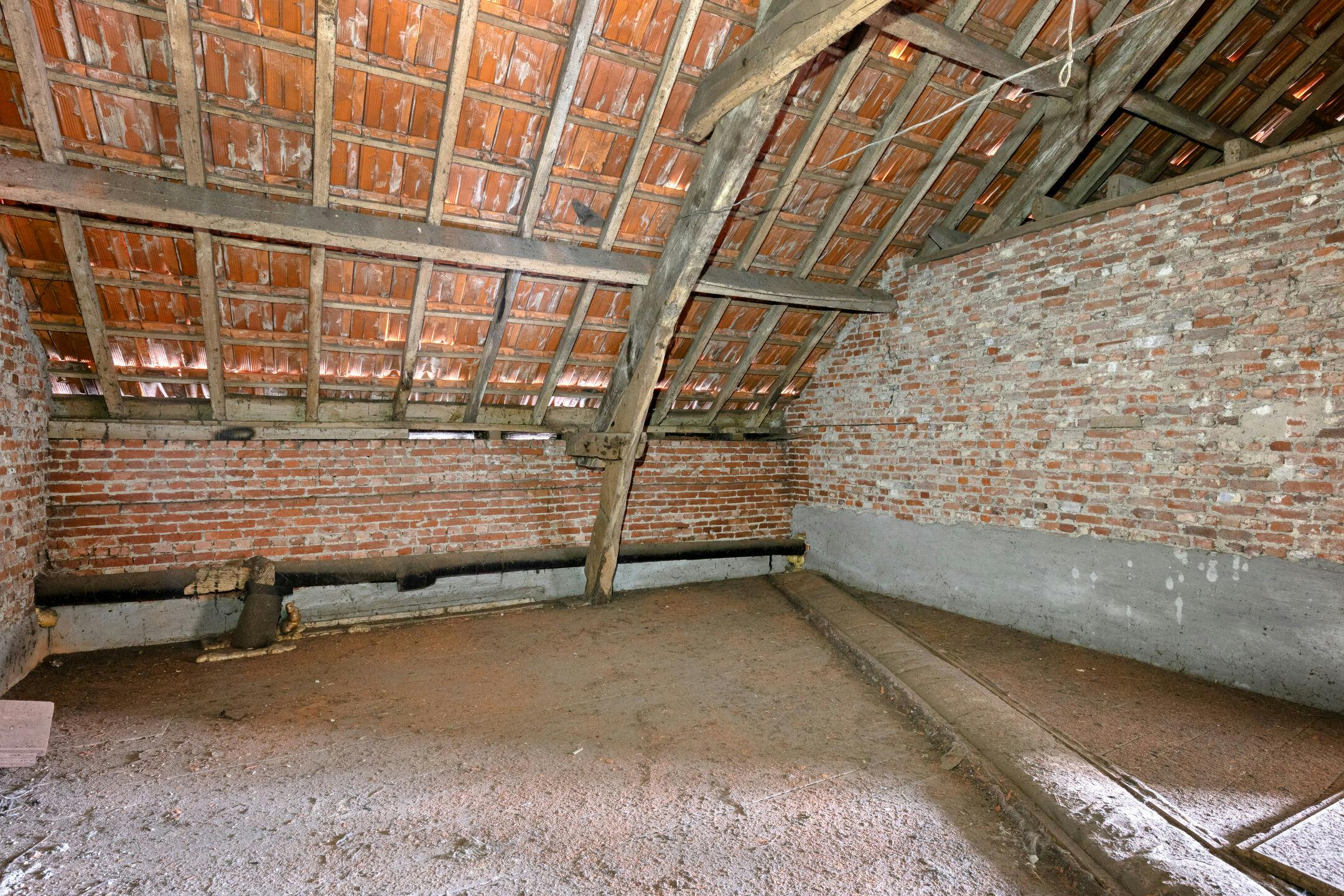 Te renoveren hoeve te koop in Lichtaart op ruim perceel foto 27