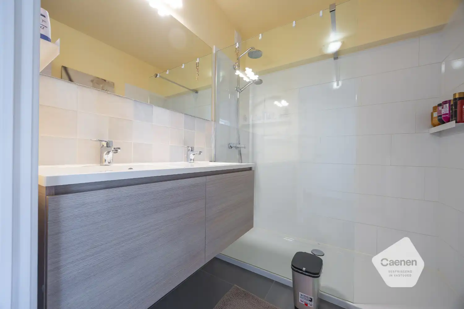 Gerenoveerd twee slaapkamer appartement vlakbij zee foto 12