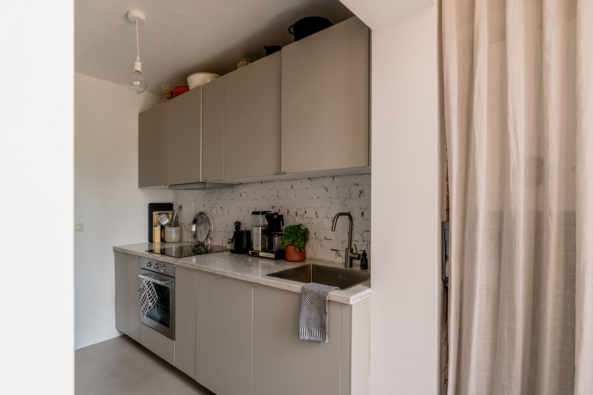 Blinkend bovenstuk (lees: dakappartement) op een paar stappen van het Rivierenhof foto 18