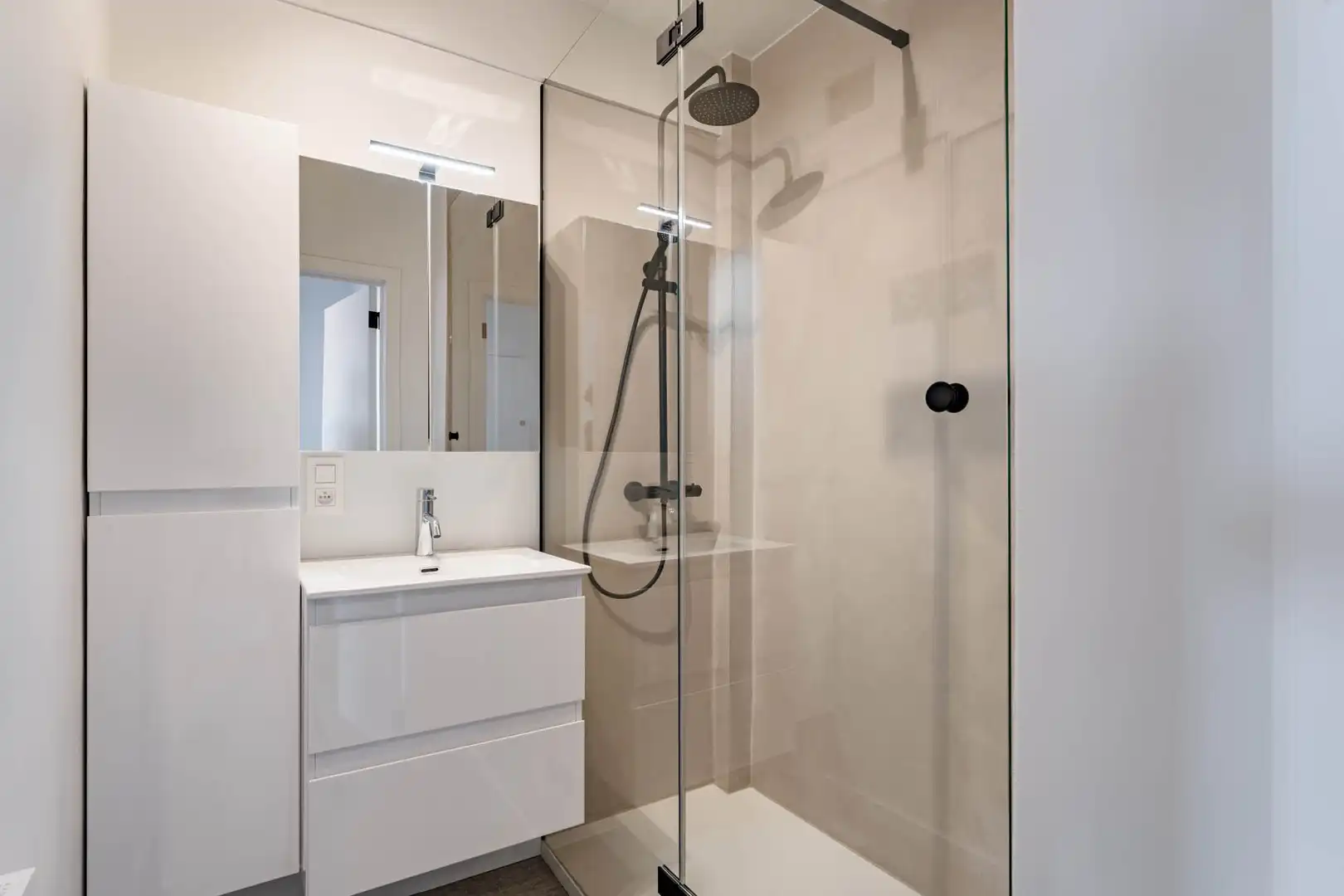 Instapklare studio met terras in Residentie Green Garden te Tienen foto 11