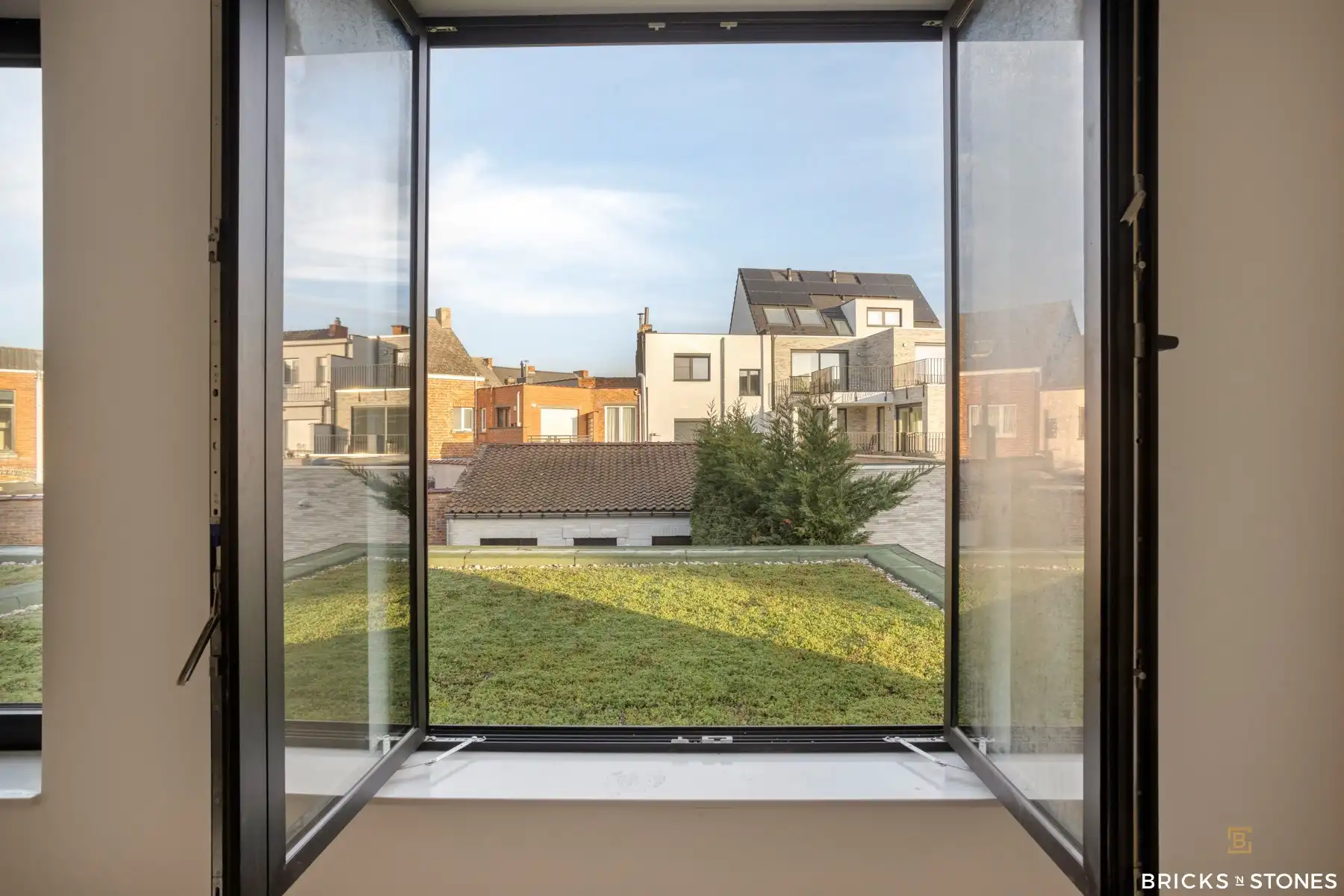 Nieuwbouw eengezinswoning van 235 m² met tuin foto 19