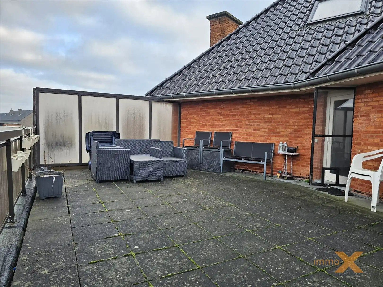 INTAPKLARE CHARMANTE WONING MET 3 SLPKS foto 28