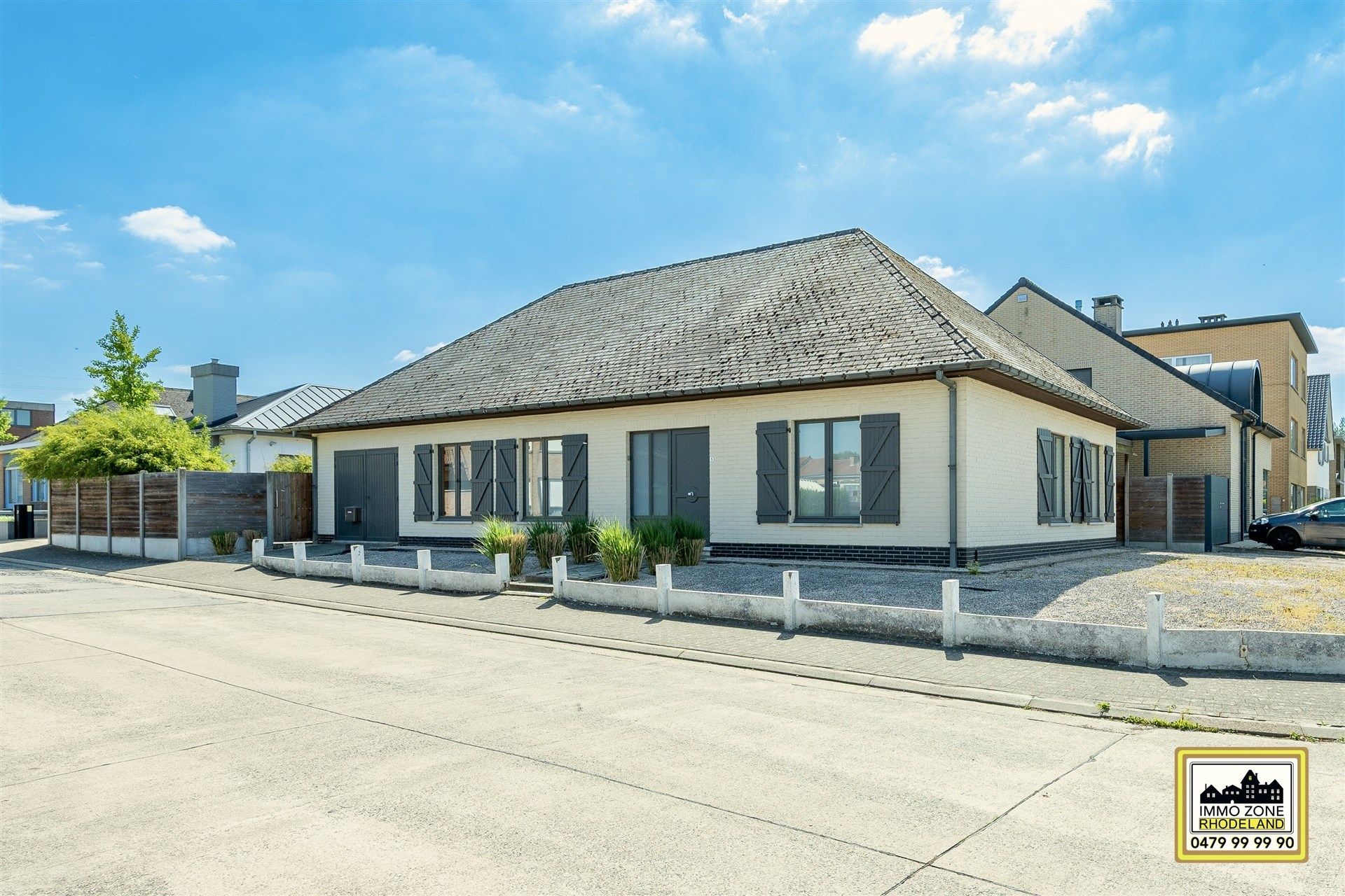 Prachtige bungalow met 3 slpks, garage en tuin foto 2