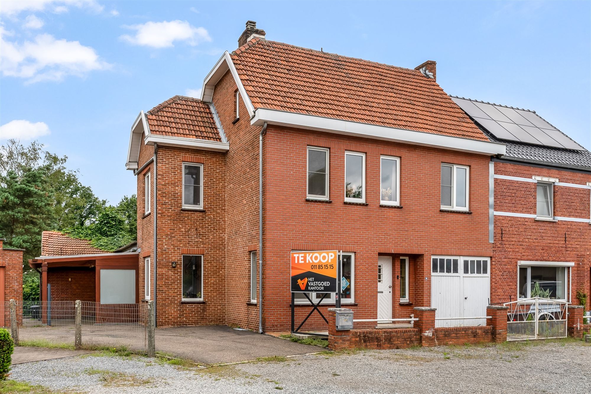 DEELS GERENOVEERDE WONING MET 4 SLAAPKAMERS OP RUIM PERCEEL VAN 6A29CA VLAK BIJ BERINGEN CENTRUM foto 17