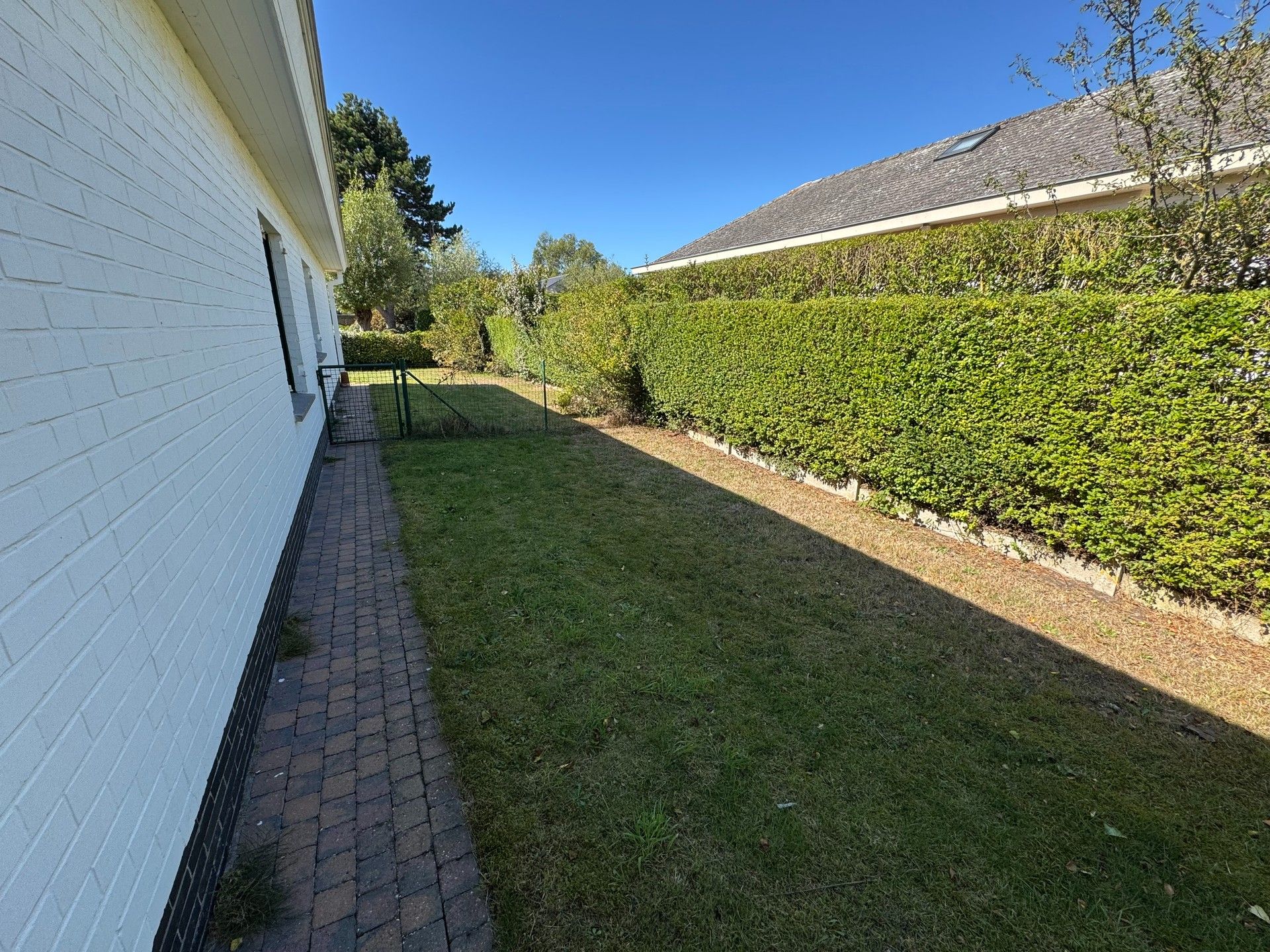 Zonnige bungalow met 3 slaapkamers en tuin in rustige wijk van De Haan. foto 18