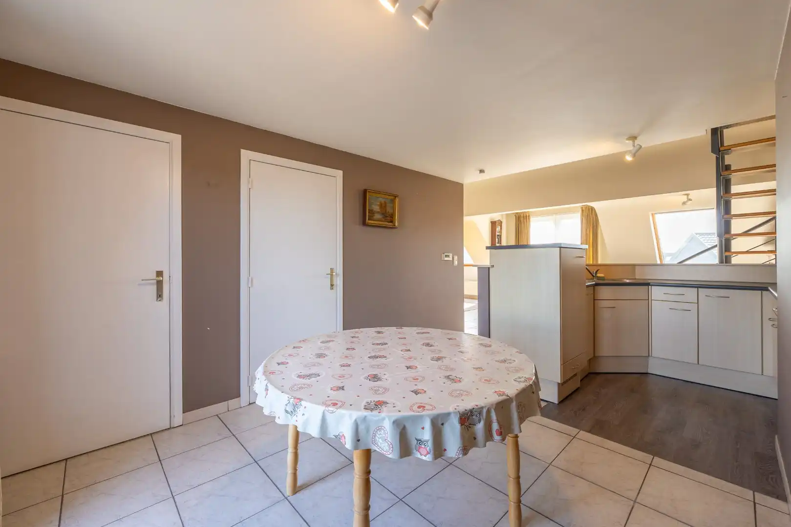 Instapklaar appartement te koop! foto 9