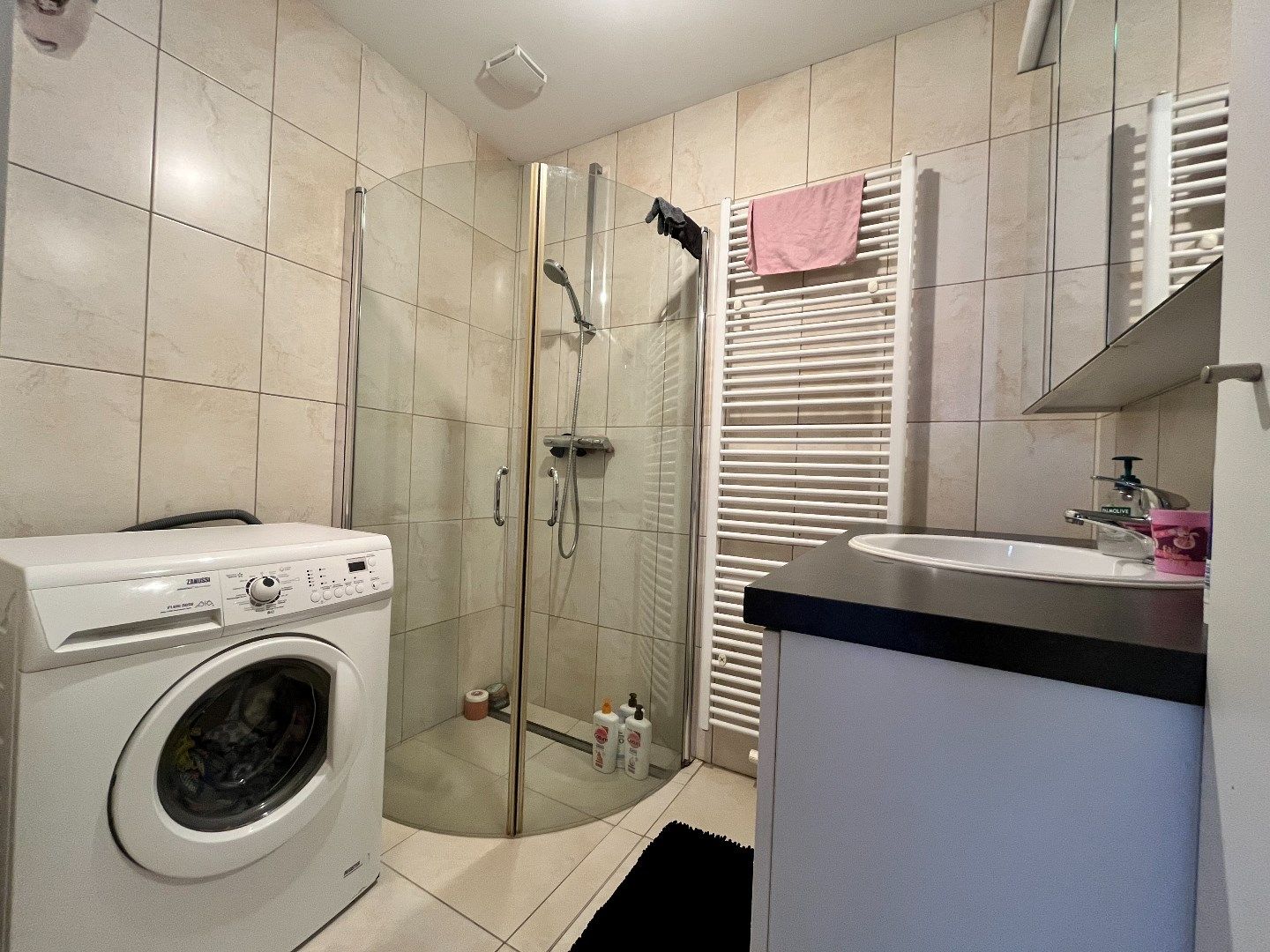 Hedendaags 1-slp appartement te Mortsel foto 10