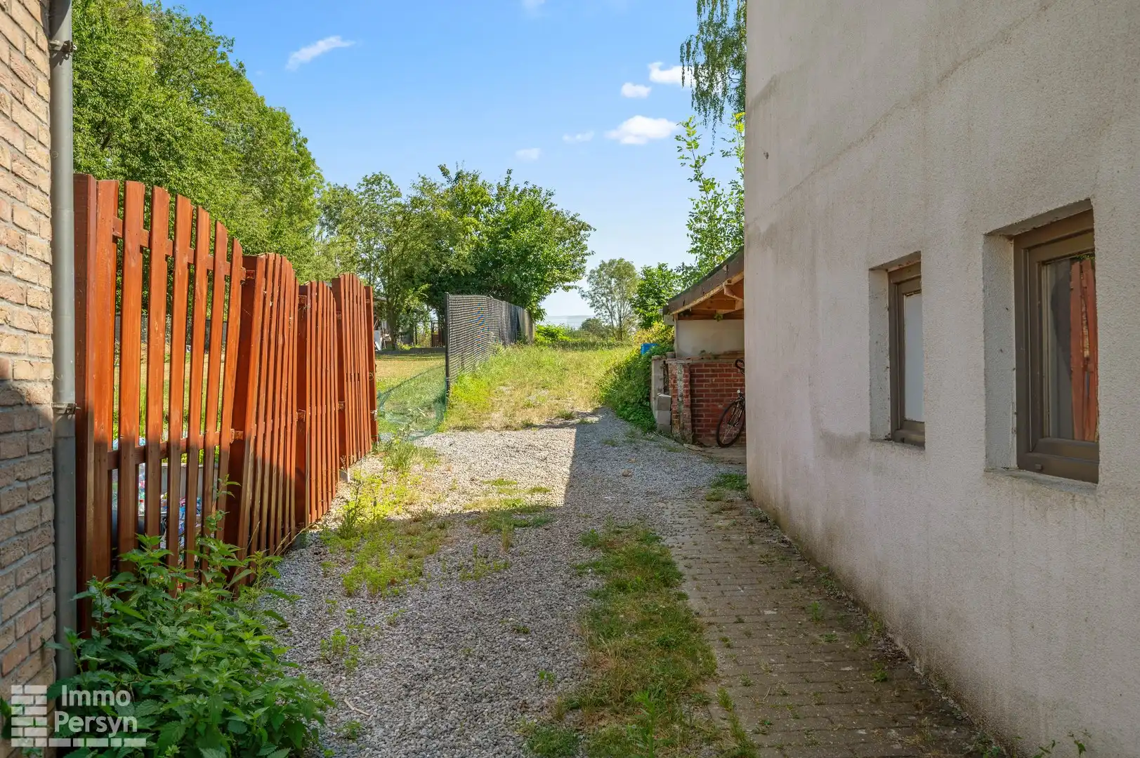 Energiezuinig (EPC C) & veelzijdig: Ruim pand met 3 slaapkamers – Geen renovatieverplichting! foto 3