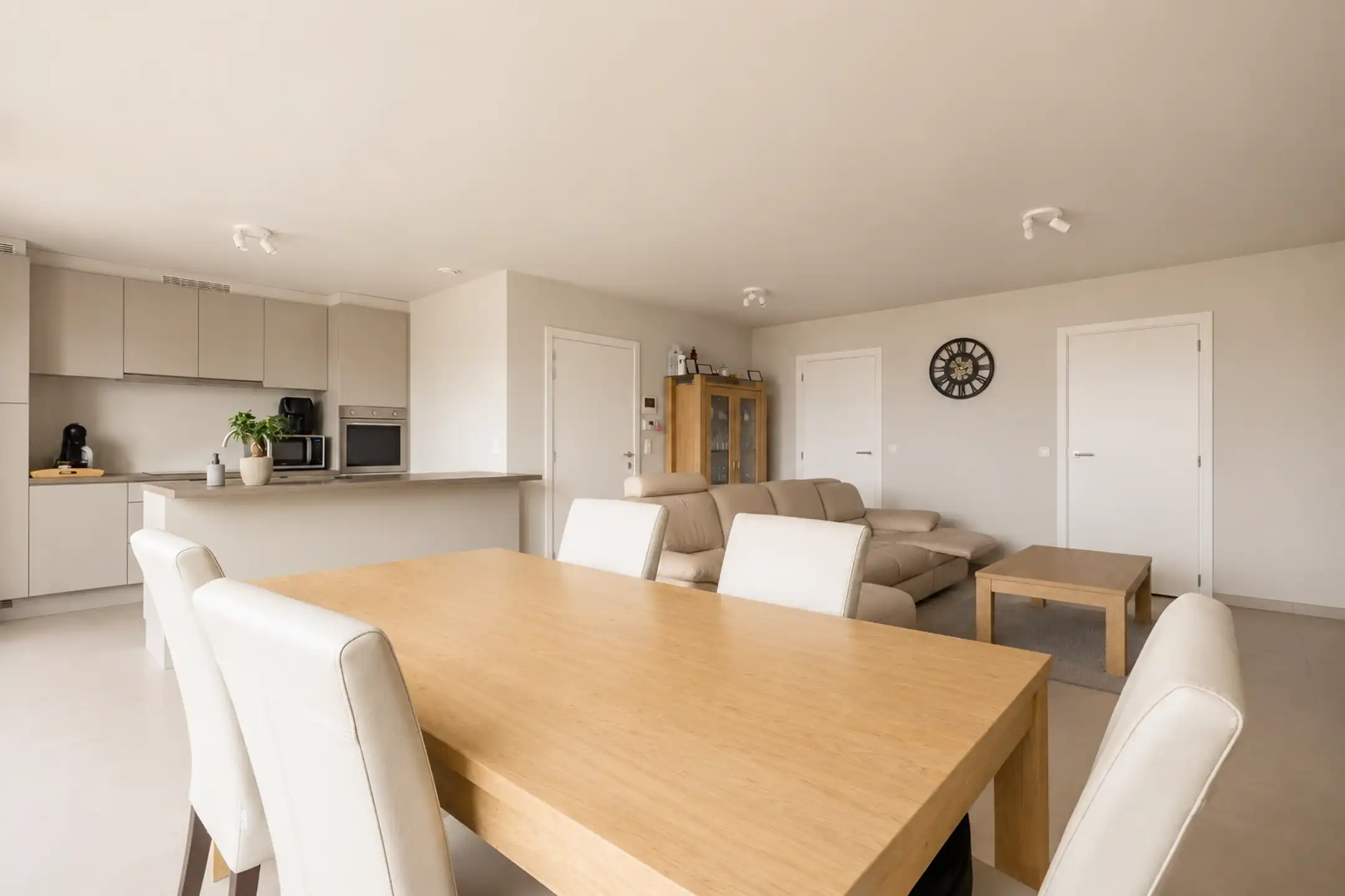 Recent 2-slpk appartement met terras en garage – EPC A+ foto 4