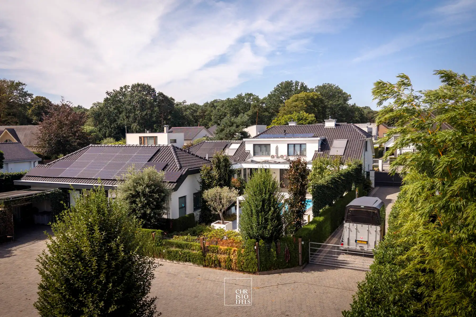 Exclusieve villa (511m²) met buitenzwembad, wellnessruimte en paardenaccommodatie in Lanaken foto 50