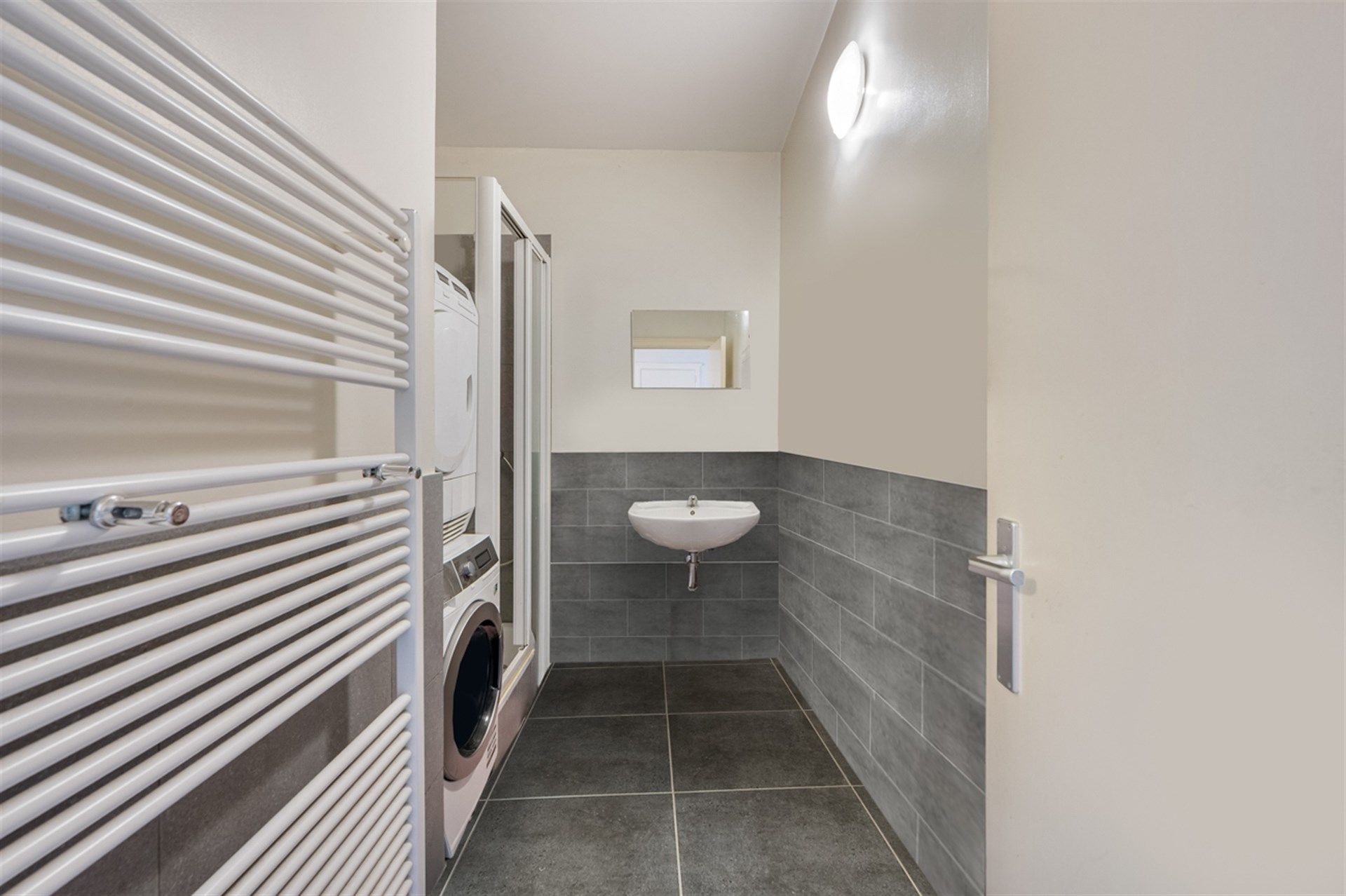 Gunstig gelegen 2-slaapkamer-appartement foto 12