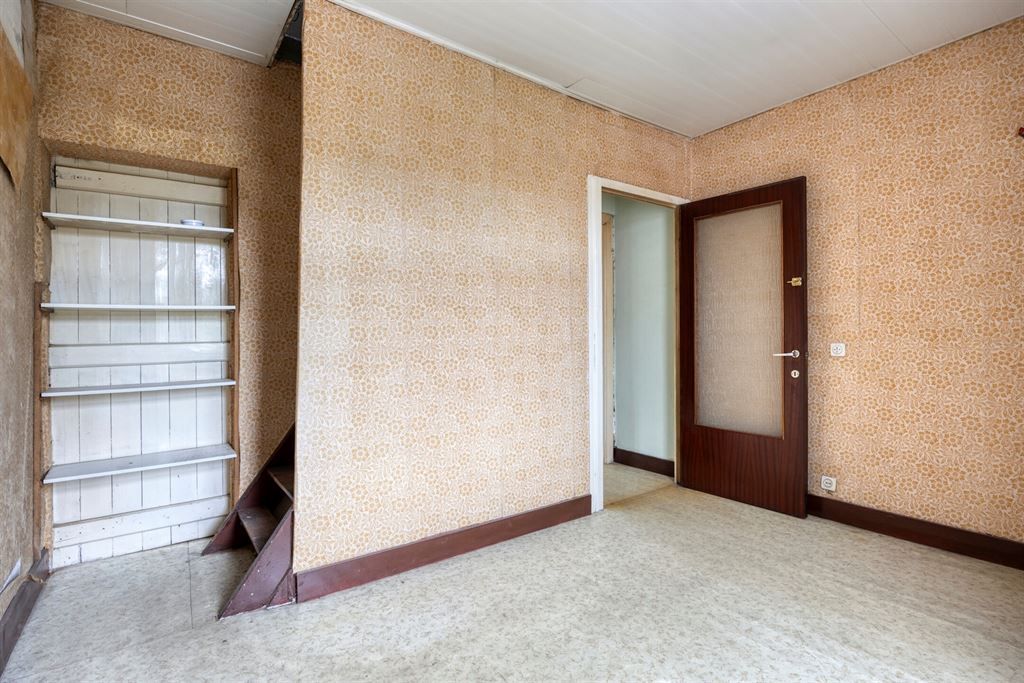 Halfopen woning met potentieel  foto 12