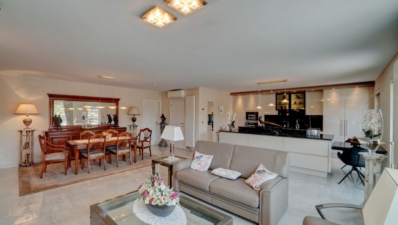 Exclusief ruim luxe-appartement van 190m² met zuiderterras van 50m² foto 9