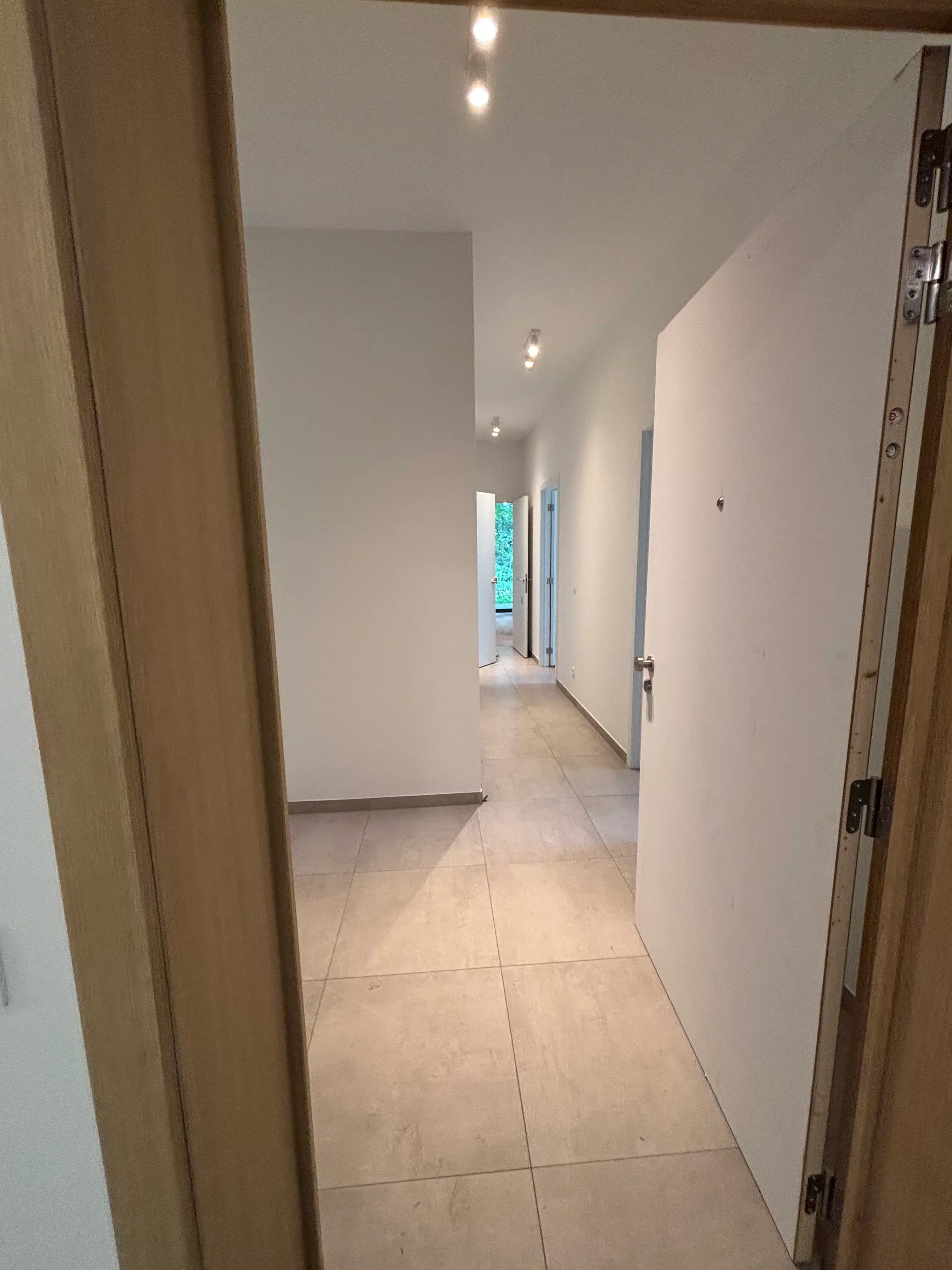 LUXUEUS NIEUWBOUWAPPARTEMENT MET TWEE SLAAPKAMERS EN RUIM TERRAS foto 18