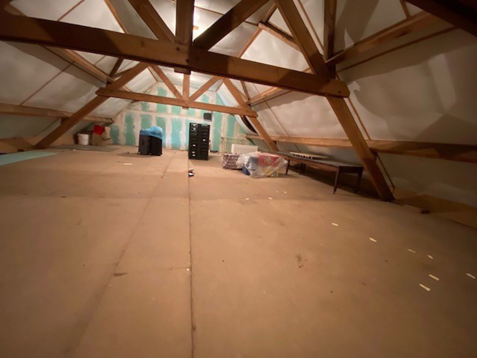 Rustig gelegen, ruime woning met dakterras foto 26