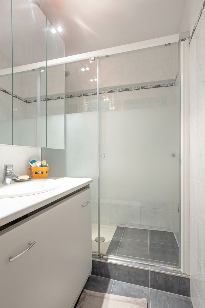 Instapklaar en onderhouden 2-slaapkamer appartement foto 12