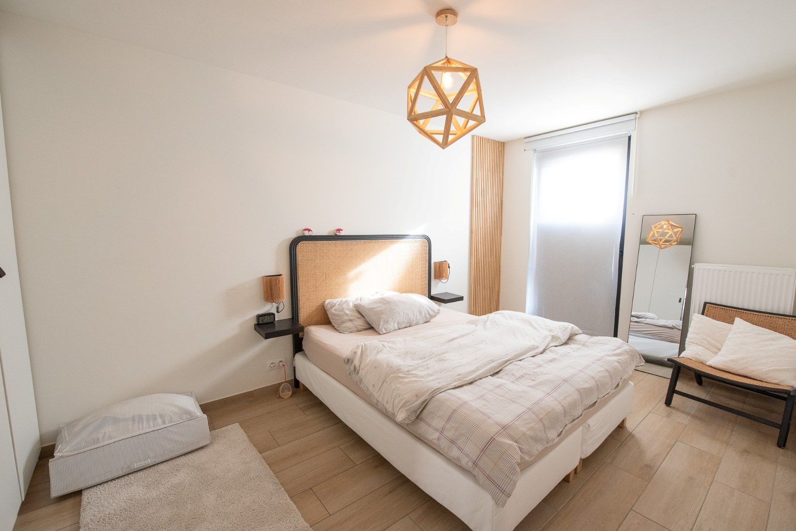 Prachtig gelijkvloers appartement  TE HUUR vlakbij park Baron Casier. foto 7