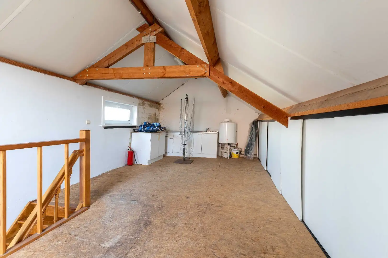 Opbrengsteigendom met handelszaak, atelier en 3 woningen foto 22