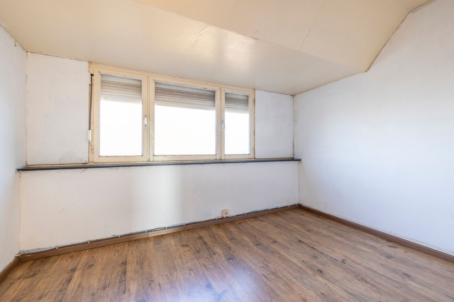 Charmante, te renoveren villa met 4 slaapkamers in Eeklo foto 11