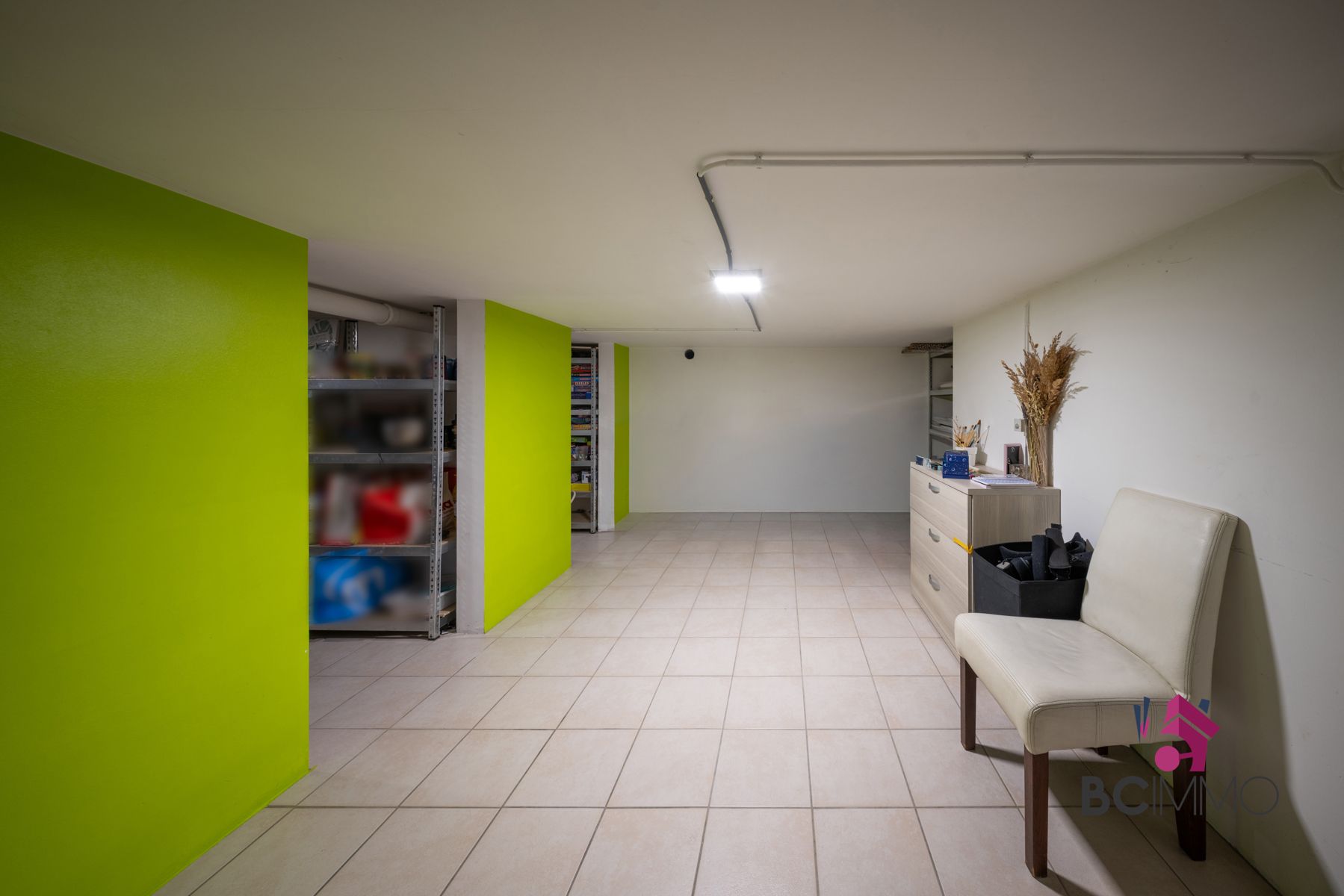 Instapklaar gelijkvloers appartement met tuin, dubbele garage en staanplaatsen te Genk foto 15