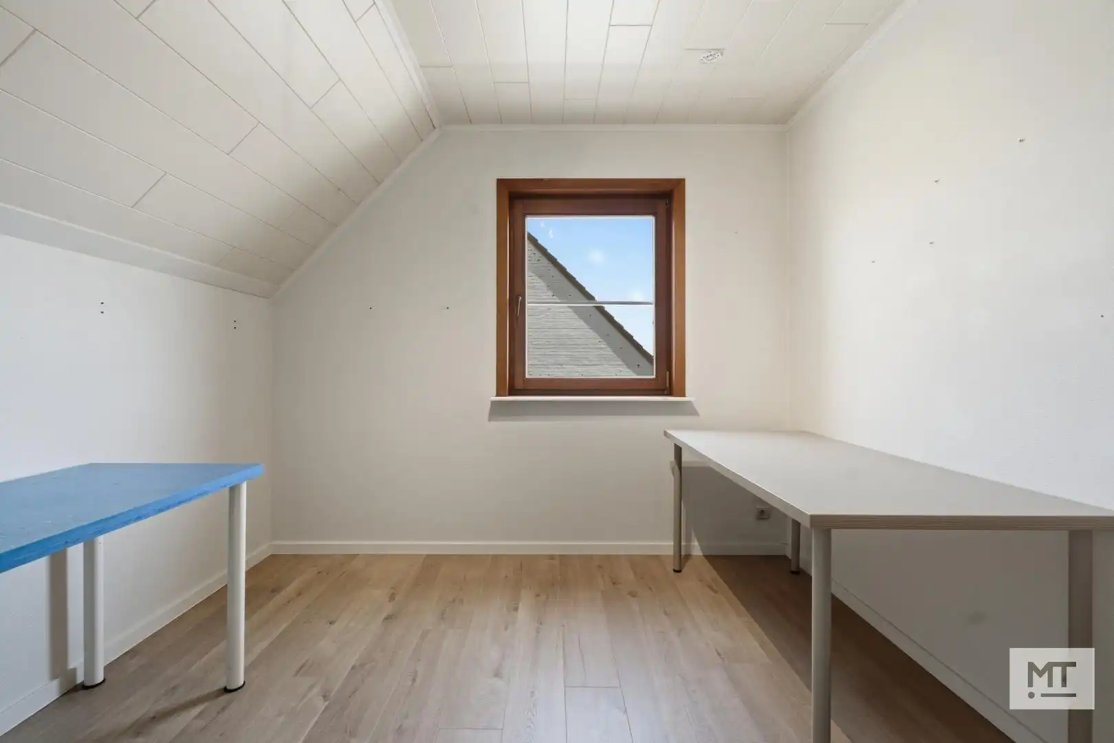 Alleenstaande woning met 4 slaapkamers, zonnige tuin en garage op de Molenhoek foto 11