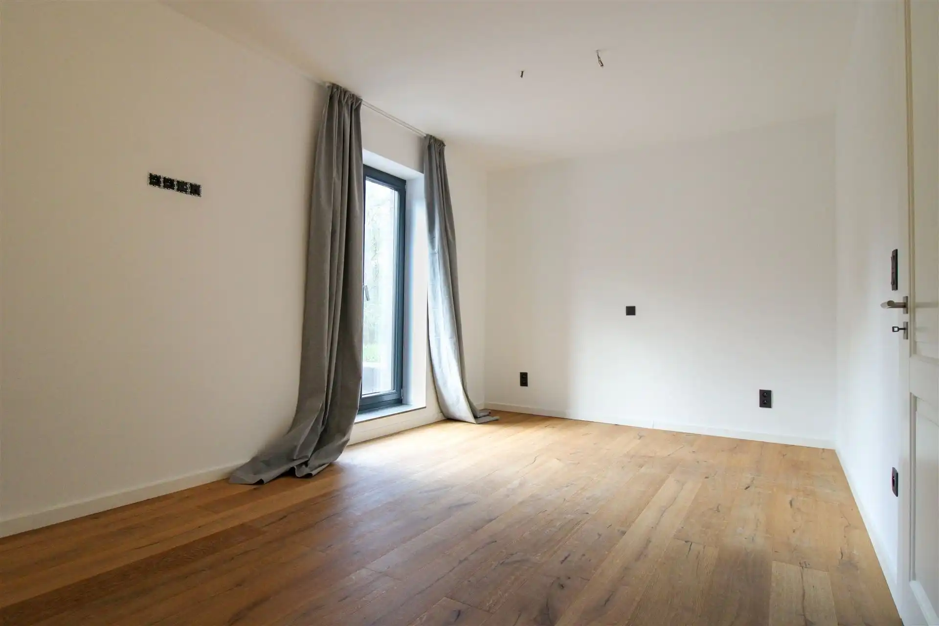 Nieuwbouwwoning met 5 slaapkamers, 2 badkamers op perceel van 8a41ca te Maasmechelen! foto 14