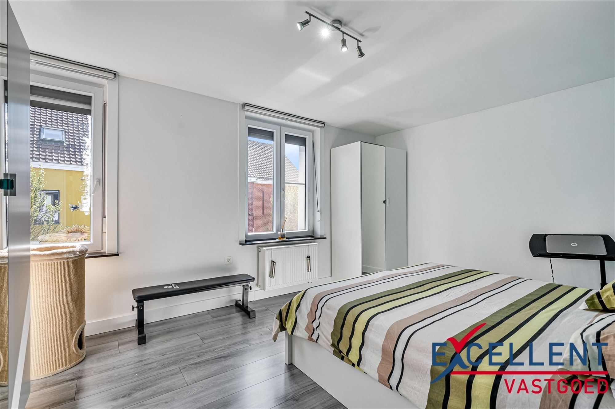 Instapklare en gerenoveerde woning centrum Deinze te koop foto 7