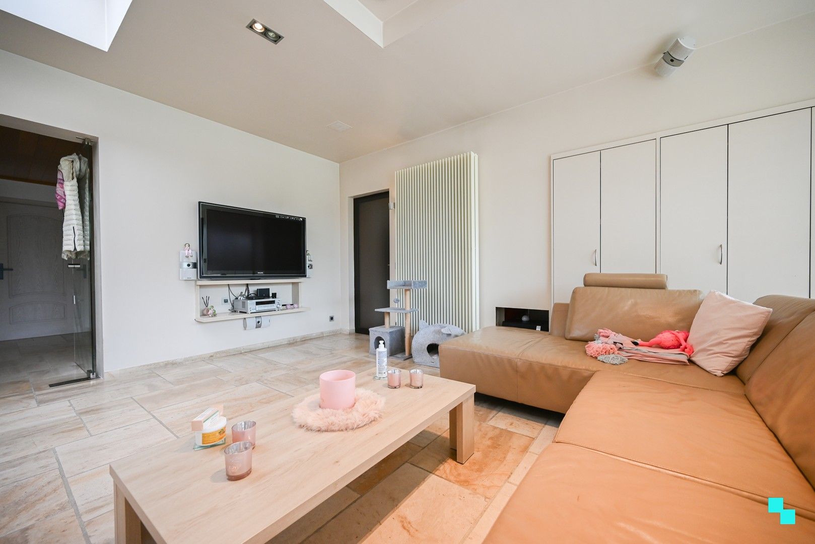 Verrassend ruime woning met 4 slaapkamers te Roeselare foto 7