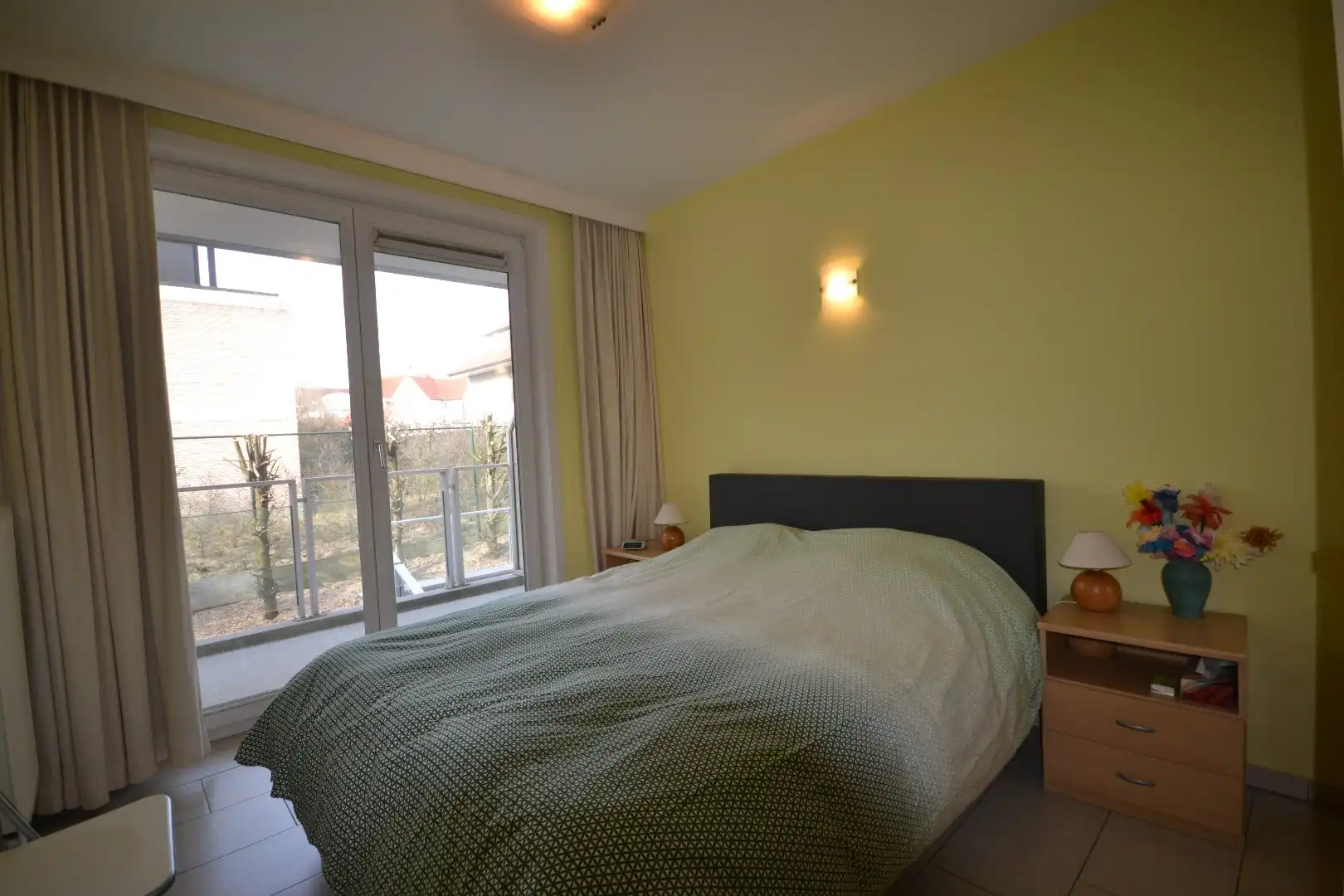 Ruim en zonnig appartement te Oostduinkerke nabij het zonneplein. foto 7