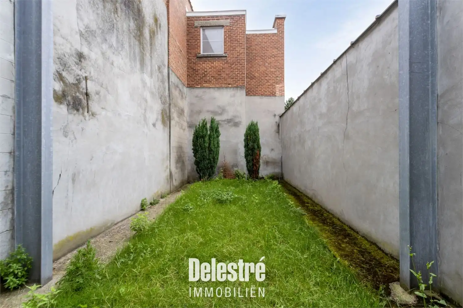 MODERN INSTAPKLAAR COMMERCIEEL GELIJKVLOERS BEVERSTRAAT foto 15