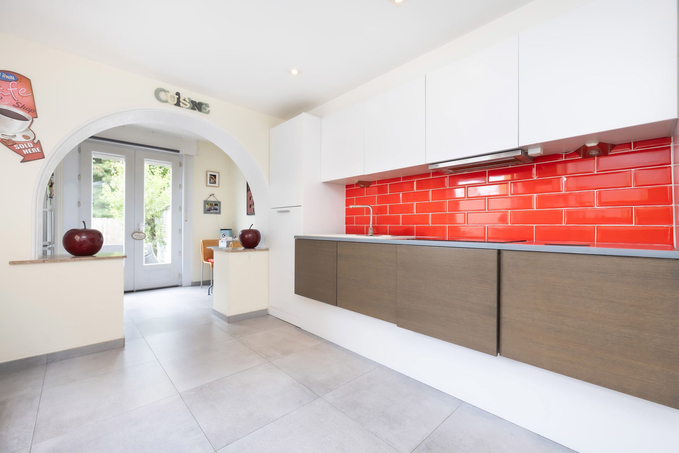 Charmante tweegezinswoning met 4 slaapkamers van ± 300m². foto 6