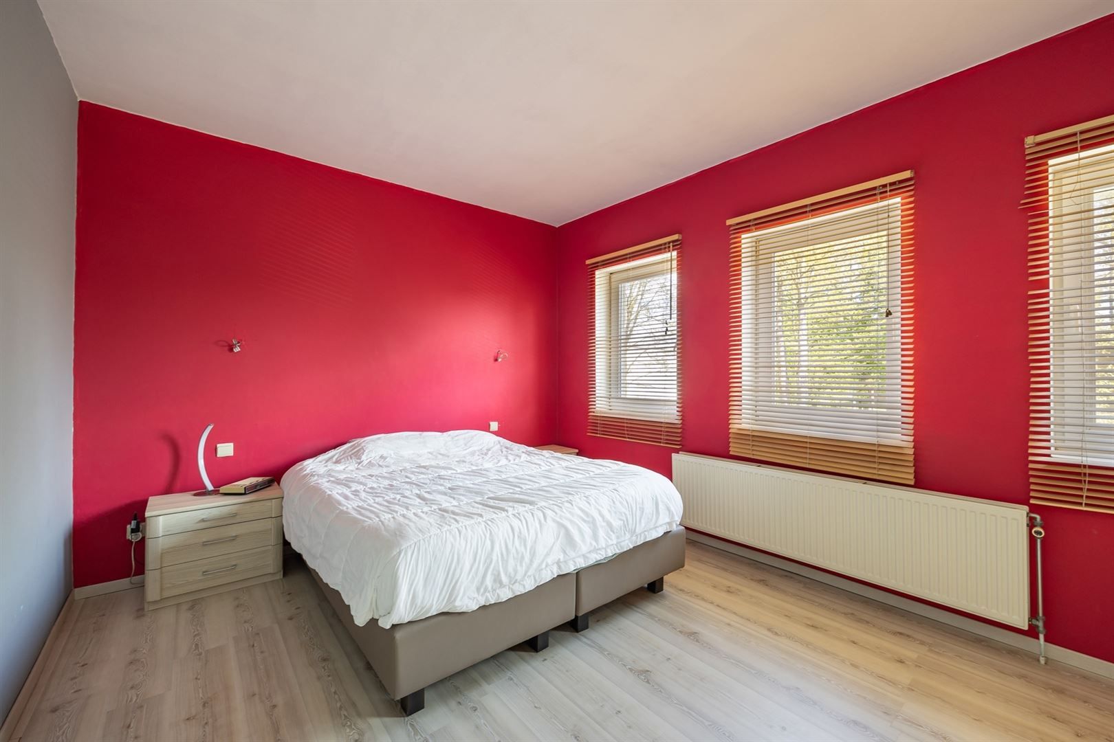 Goed onderhouden ruime stadswoning met grote tuin foto 9