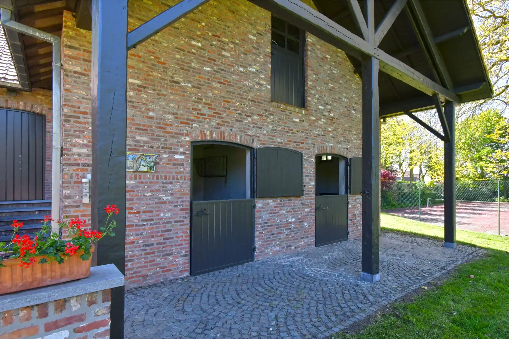 UITZONDERLIJK LANDHUIS MET FRAAIE TUINEN - VIJVER - WEIDES ... foto 24