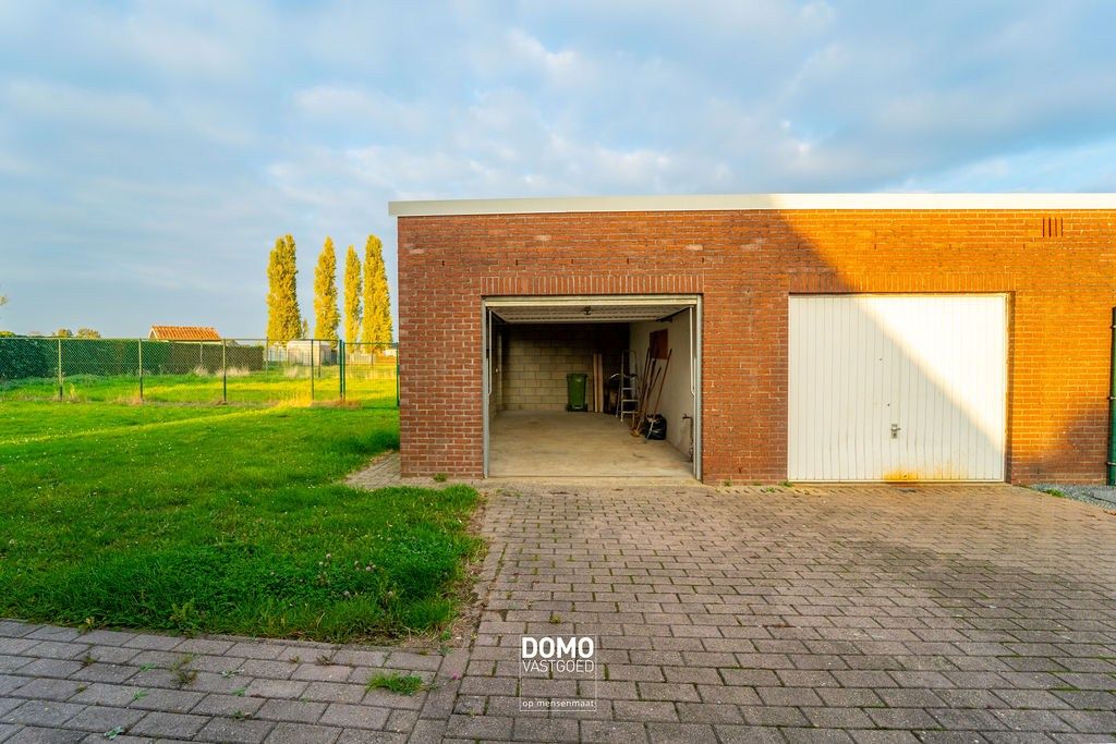 Instapklaar appartement met garage, rustig gelegen. foto 11