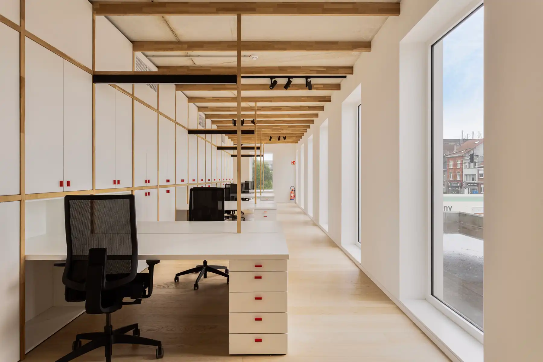 Kantoorruimte met grote zichtbaarheid (497m²) foto 8