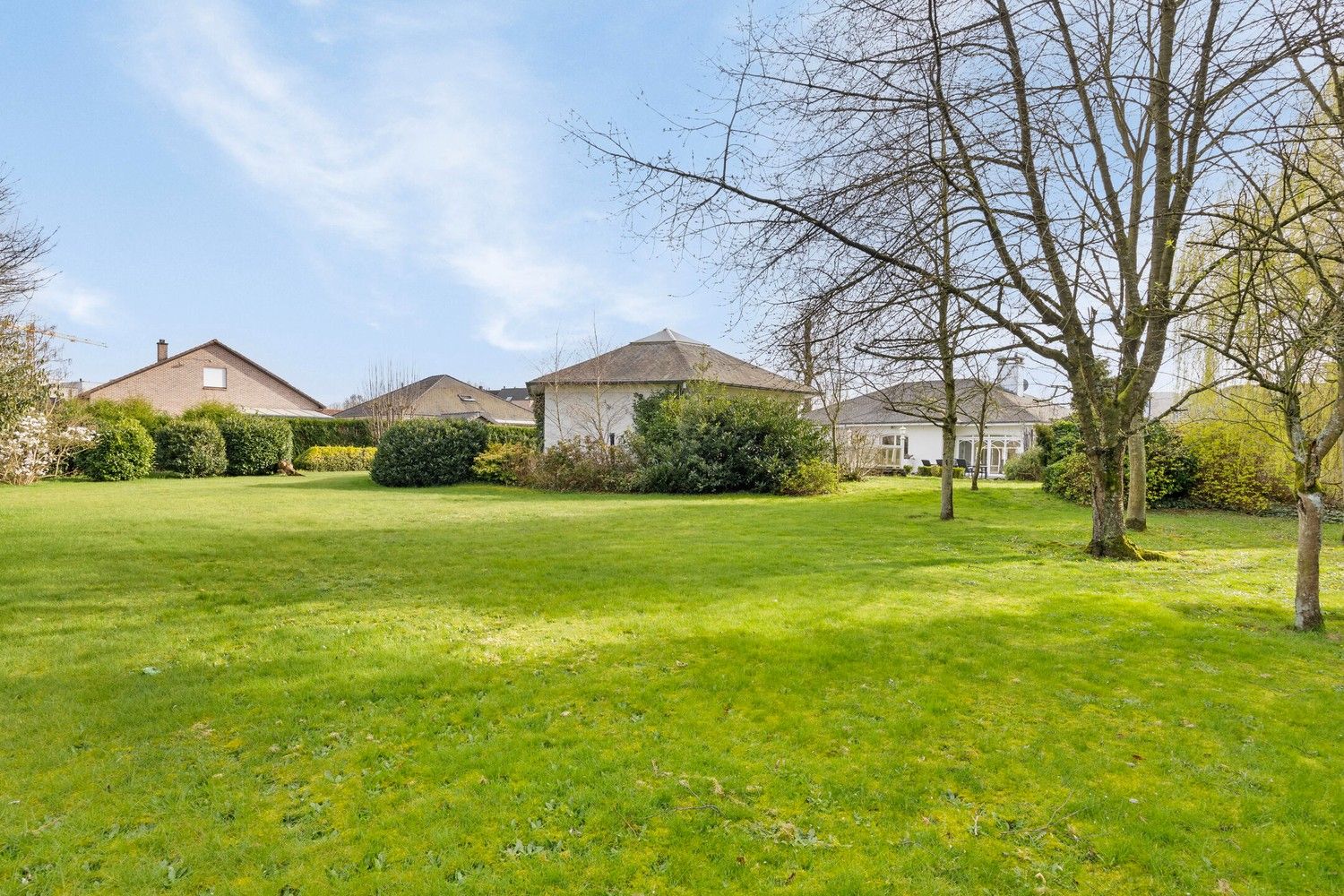 Luxueuze gelijkvloerse villa met zwembad en poolhouse op een riant perceel van 3.234 m² foto 38