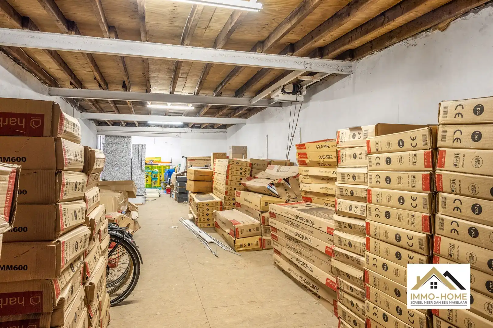 Ruim handelspand (497m2) voor verschillende doeleinden op toplocatie!  foto 9