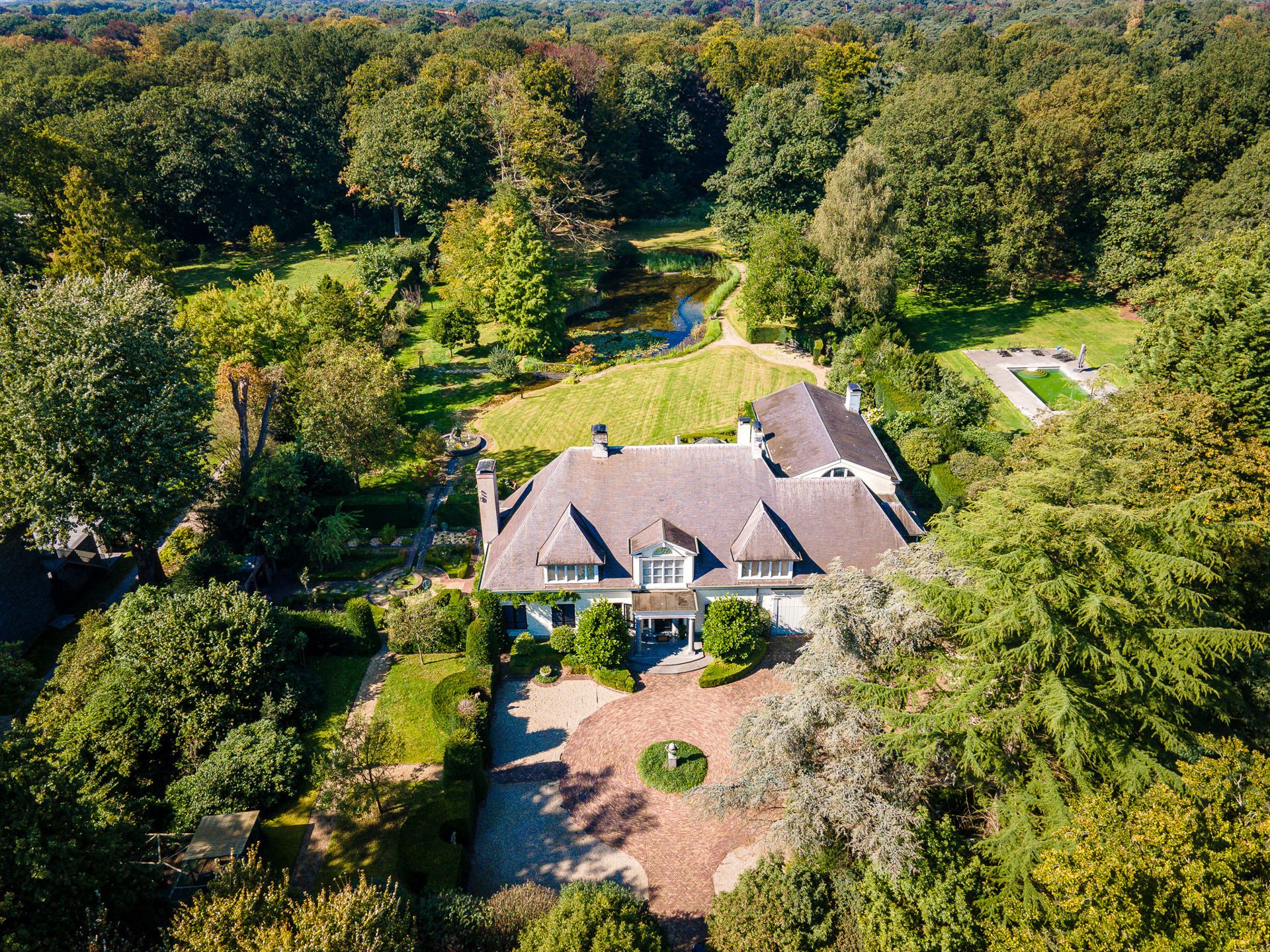 Exclusieve villa op 1.1ha met binnenzwembad, spa en lift  foto 44