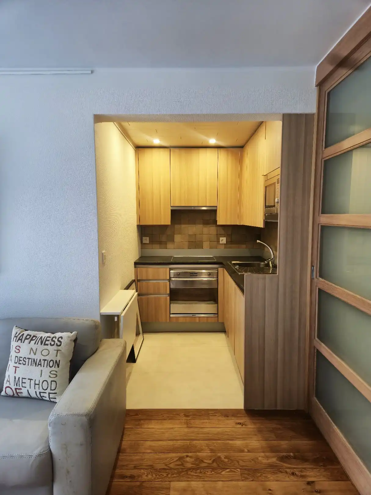 Exclusieve pied-à-terre met ruim terras op toplocatie! foto 6